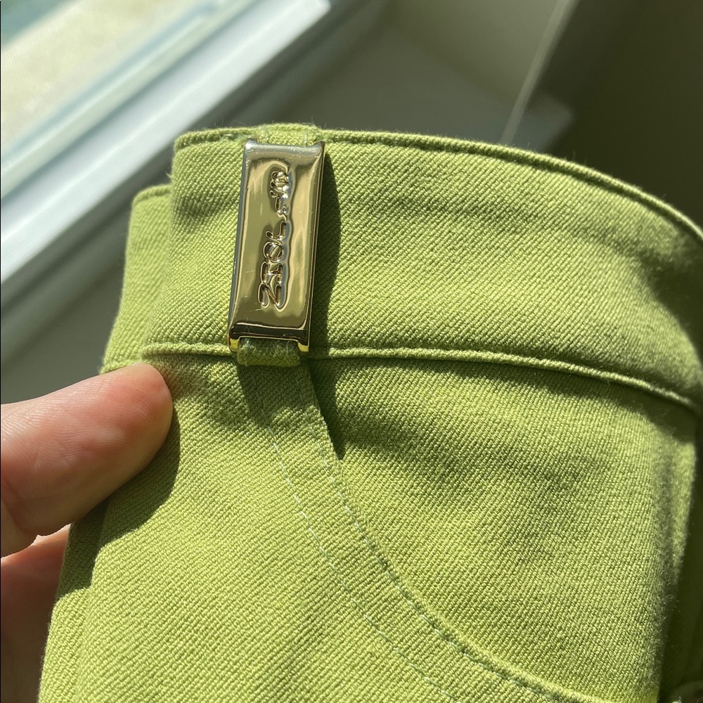 St. John jeans Pants green gold metal Embelished - Picture 3 of 16